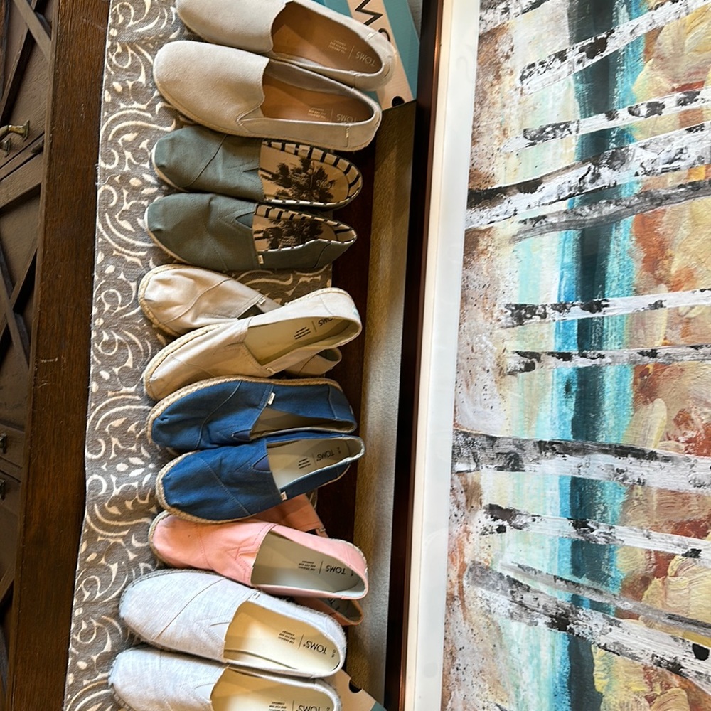 💐💐💐Women’s Size 12 TOMS LOT (7) pairs of shoes for spring/summer